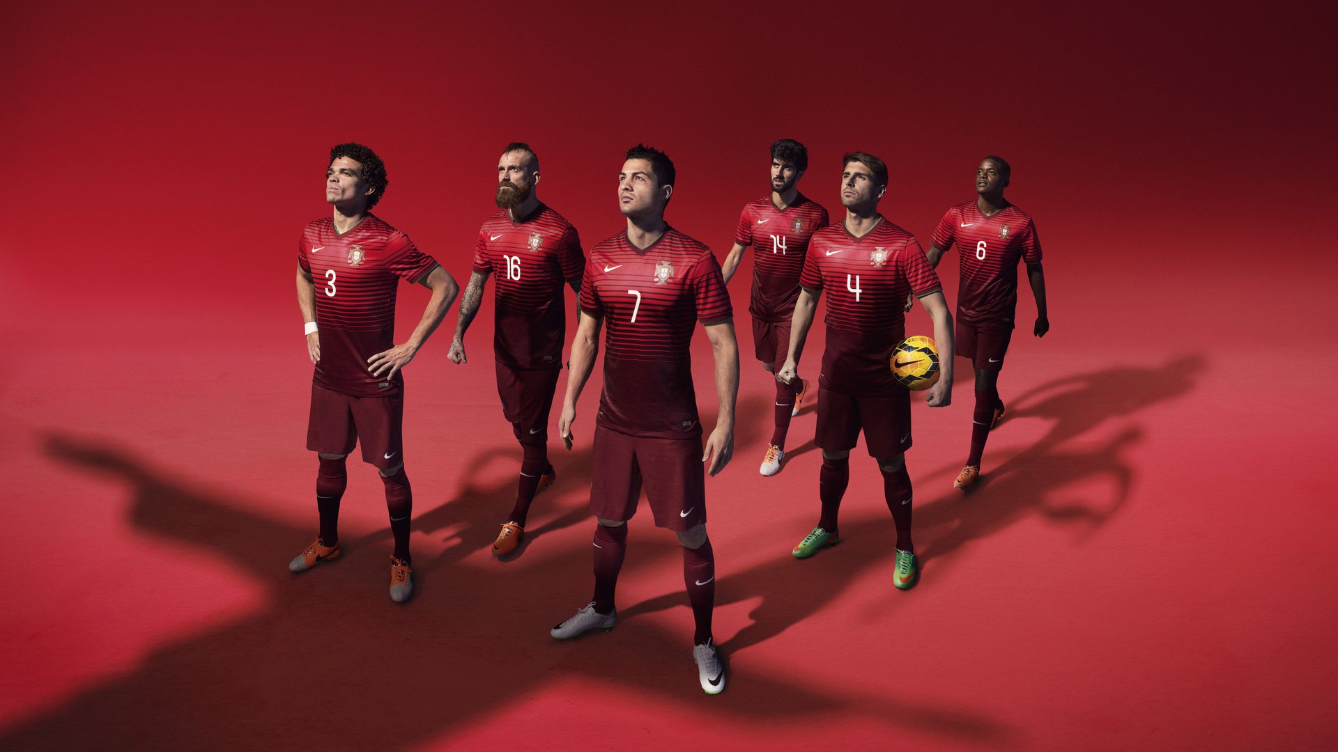 高价签约是否值得：球队成长还是“泡沫”？，签约球员